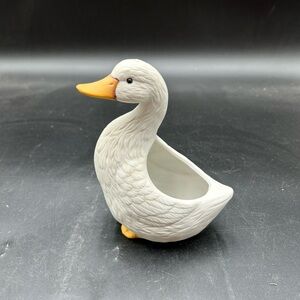 White Ceramic Duck or goose plaster